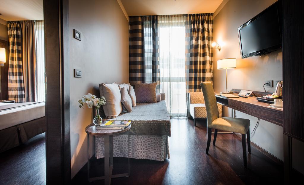 Uptown Palace Milano Esterno foto