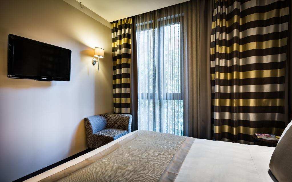Uptown Palace Milano Esterno foto