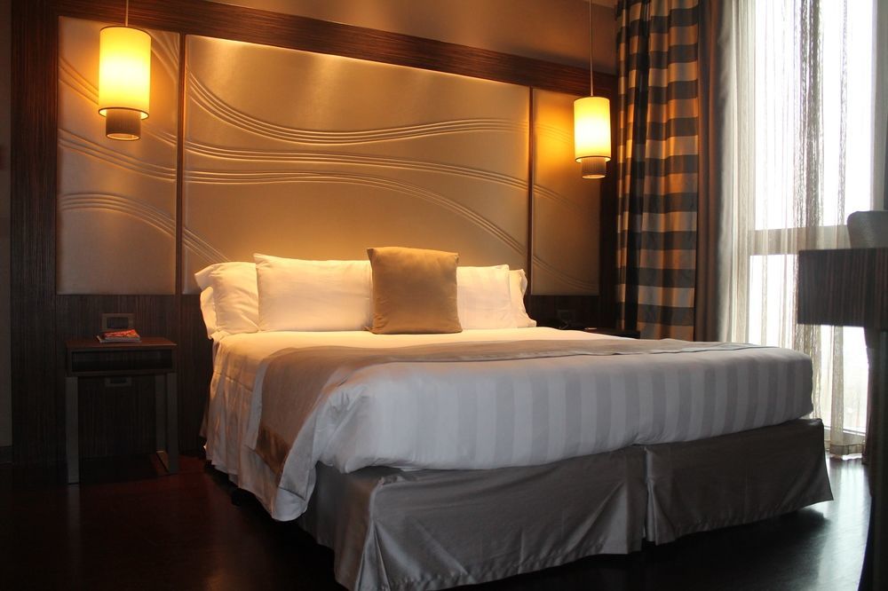 Uptown Palace Milano Esterno foto
