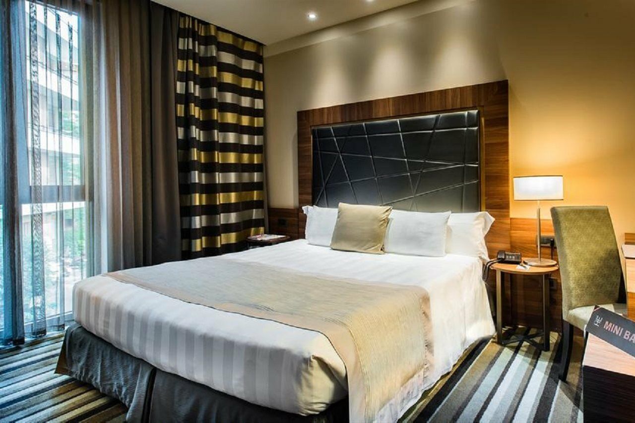 Uptown Palace Milano Esterno foto